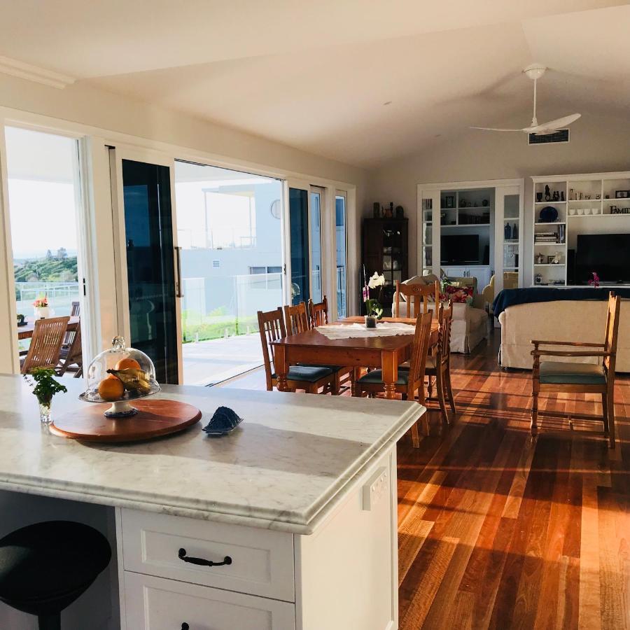 Jetty Splendour Guest Bedroom with Bathroom en-suite B'nB Coffs Harbour Buitenkant foto